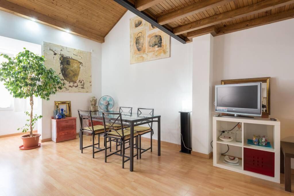 TGH Acogedor Duplex en Málaga Appartement Buitenkant foto